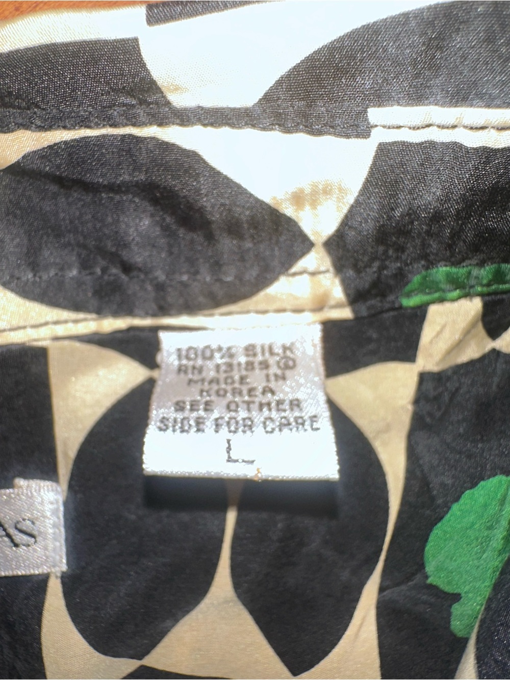 Vintage Burma Bibas 100% Silk Geometric Button Front Shirt Size Large - Picture 4 of 4